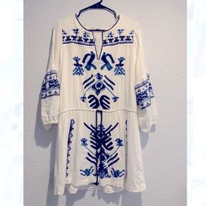 Medium White Embroidered Free People dress